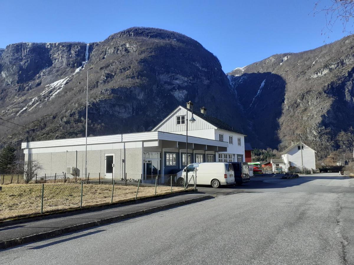 Adventure Hotel & Guesthouse Eidfjord New Bagian luar foto